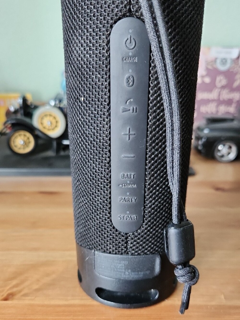 Sony Black Portable Bluetooth Speaker Cylinder - Picture 3 of 4